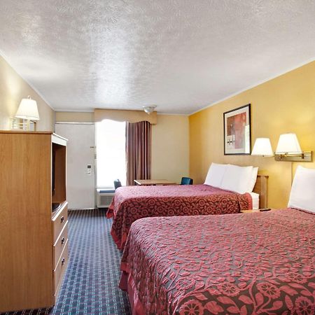 Days Inn By Wyndham Knoxville West Екстер'єр фото